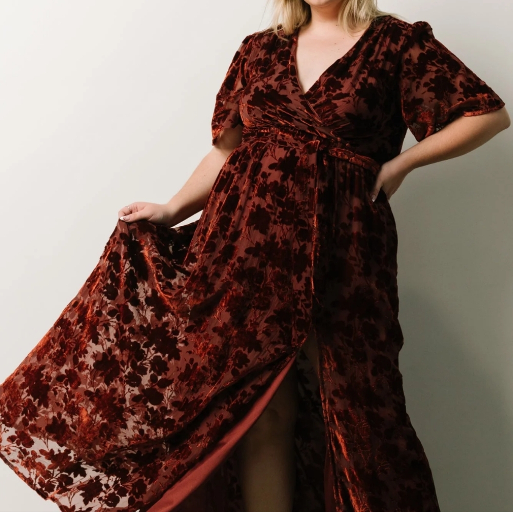Uma Velvet Maxi Dress